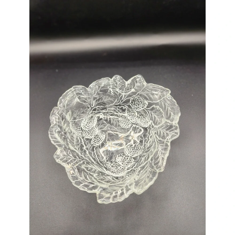 Indiana Glass Clear Carnival Depression Loganberry‎ Leaf Triangle Bowl Vintage